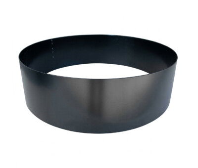 Sort lakeret jern ring som ben til rundt spejlbassin